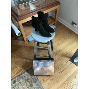 Ellie Lace Boots Size 7 New